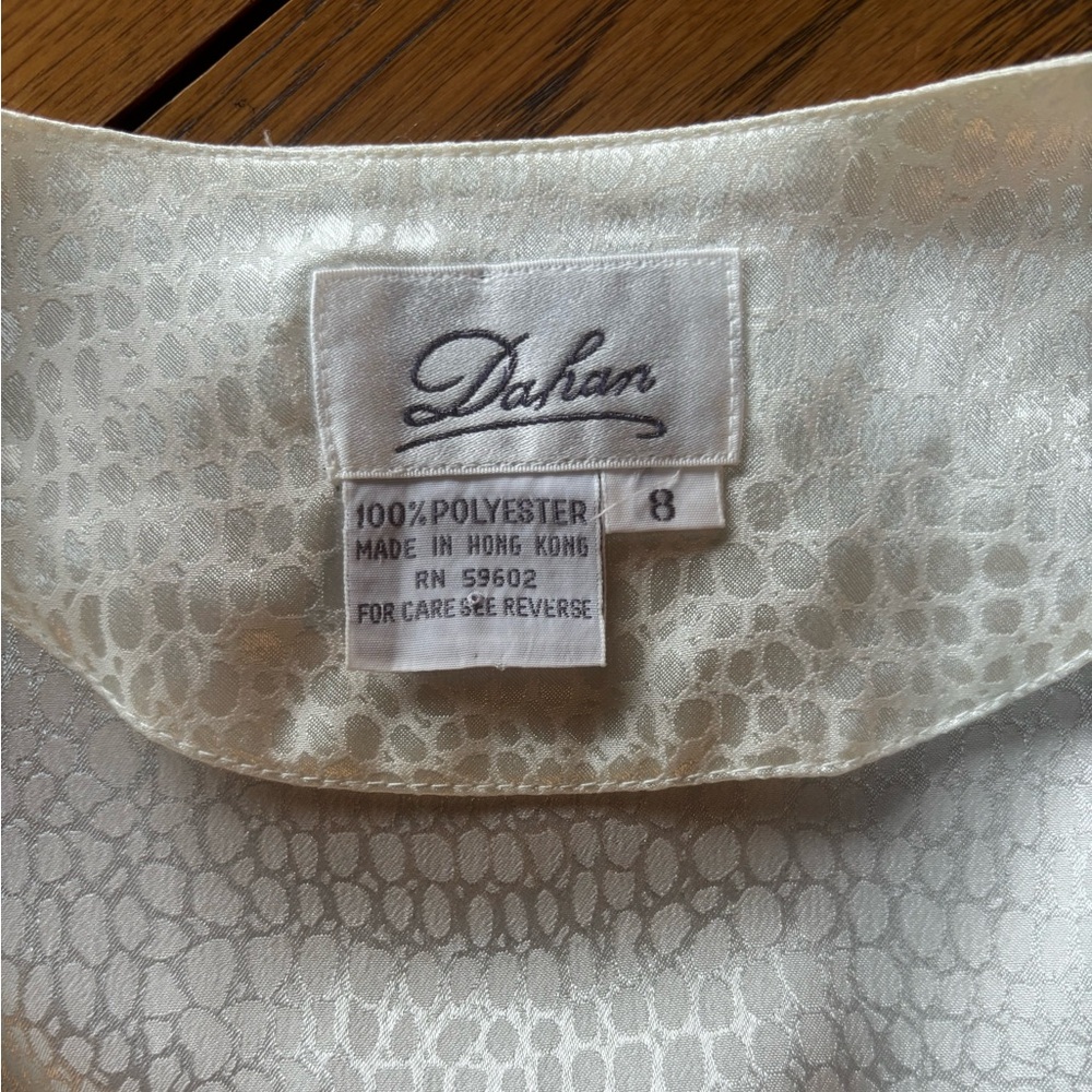 Dahan White Textured Top 8 - Picture 6 of 6